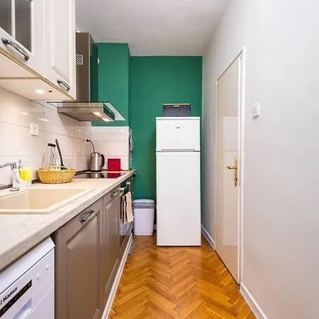 Family Fuzzy Muzzy 2 Bedrooms Mu 普罗夫迪夫