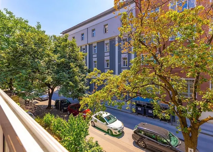 Family Fuzzy Muzzy 2 Bedrooms Mu * Plovdiv