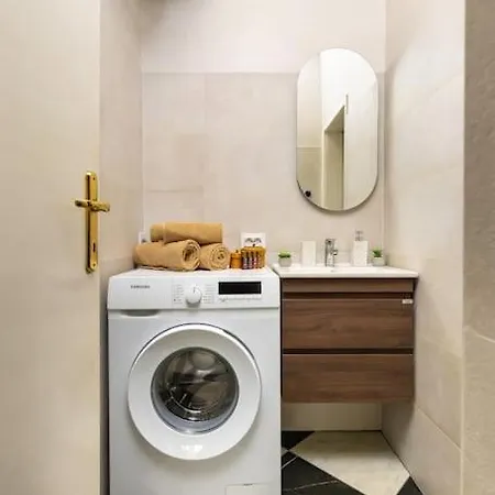 Family Fuzzy Muzzy 2 Bedrooms Mu *