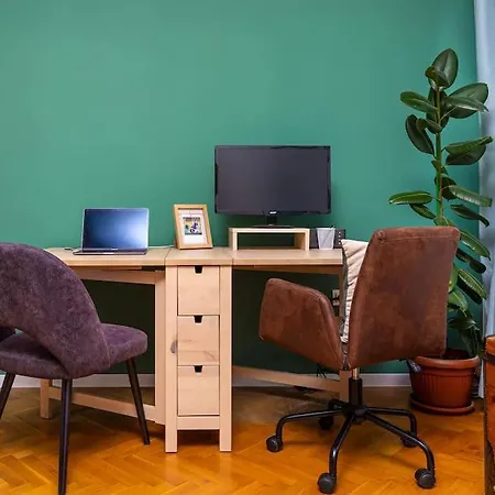 Family Fuzzy Muzzy 2 Bedrooms Mu