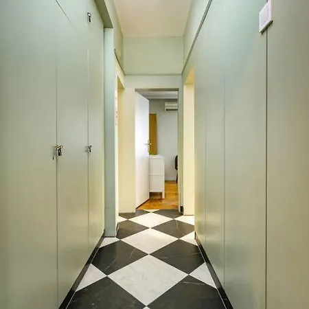 Family Fuzzy Muzzy 2 Bedrooms Mu *