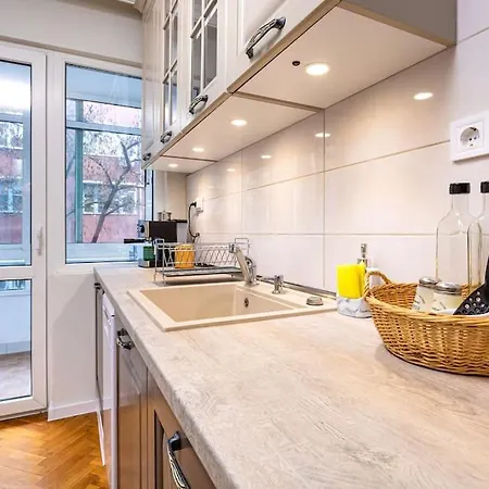 Apartment Family Fuzzy Muzzy 2 Bedrooms Mu *